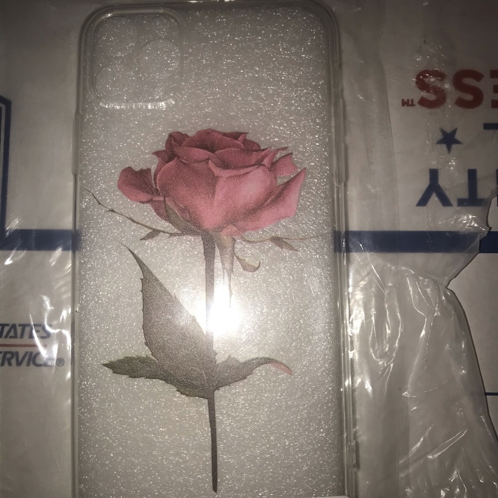 iPhone 11 Pro Max case - Picture 3 of 3